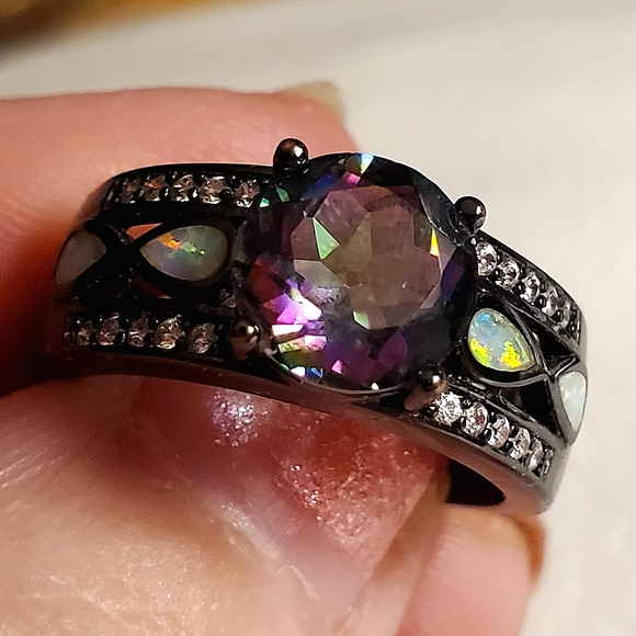 Beautiful rainbow 🌈 quartz & opal stone ring size 5. - Picture 4 of 6